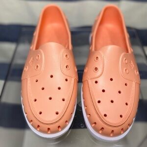 NWT SPERRY Float Boat Shoe Peach SZ 8